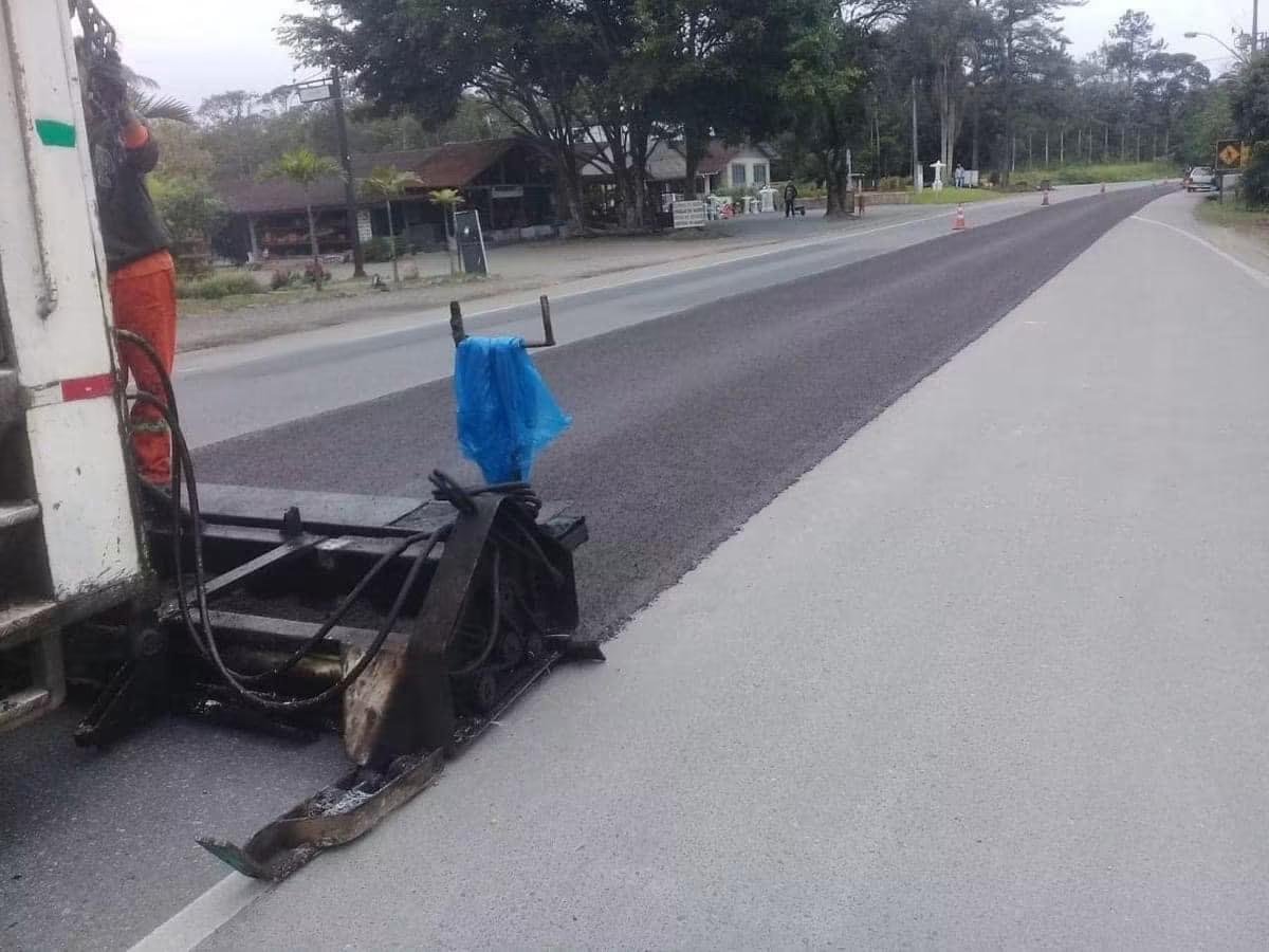 Restauração de pavimentos com microrevestimento asfáltico